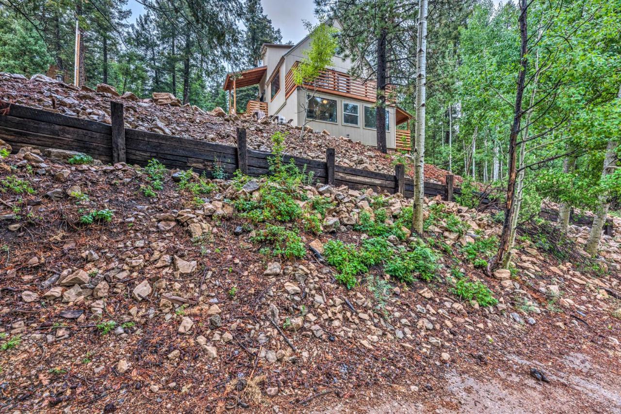 On The Rocks - A Modern Home With Decks And Views Клаудкрофт Экстерьер фото